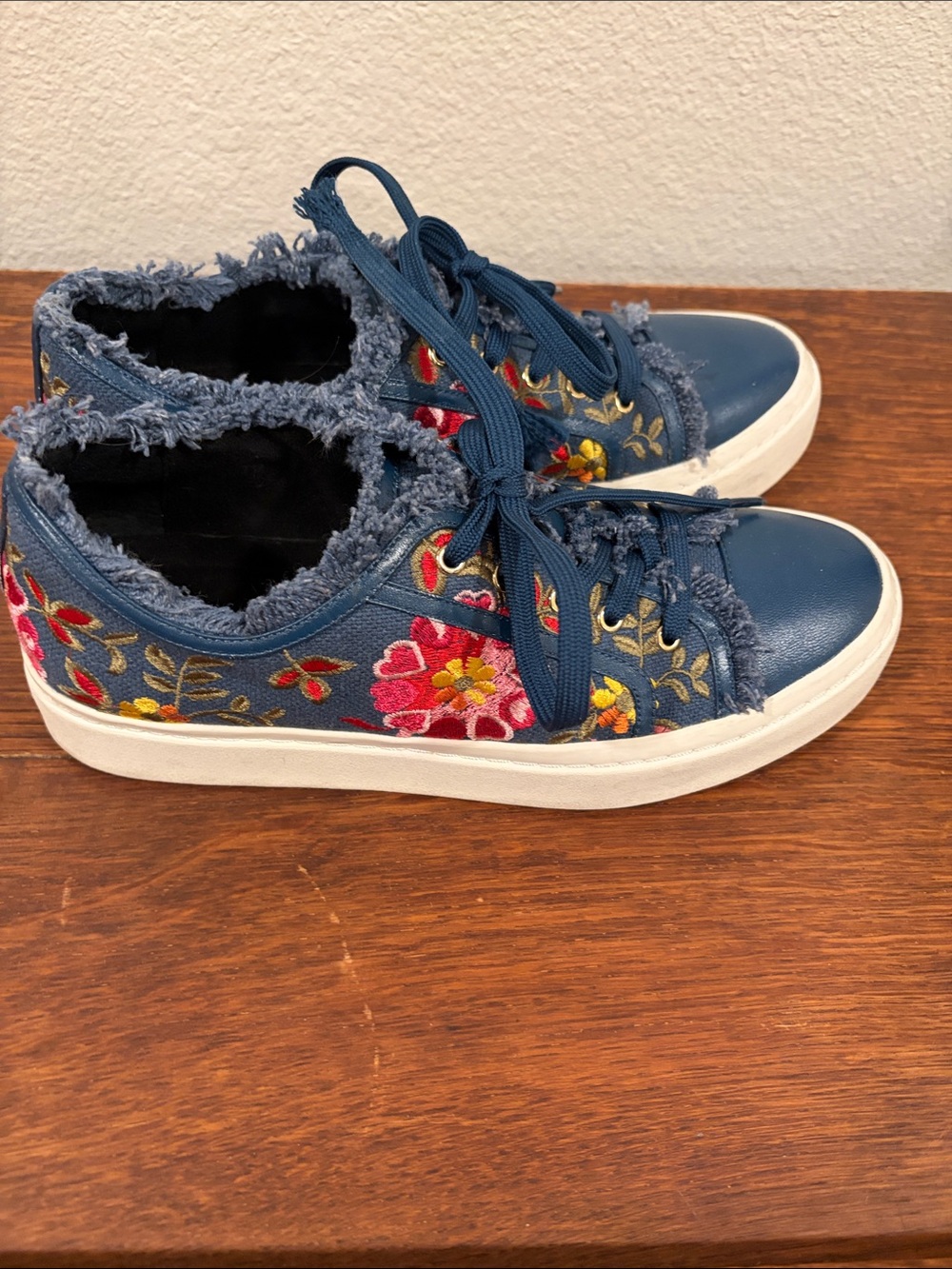 Vaneli Blue Embroidered Floral Lace-Up Sneakers